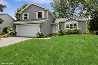 1034 Woodbridge Dr, Cary, IL 60013