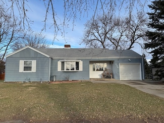 545 Missouri Dr, Pickstown, SD 57367