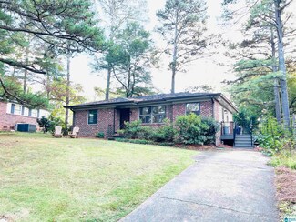 1021 Queensbury Rd, Birmingham, AL 35209