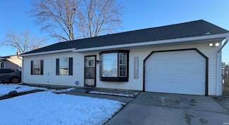 1502 Viking Dr, South Bend, IN 46628