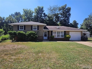 123 Hull Dr, Waynesville, MO 65583