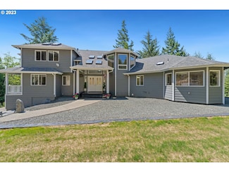 95037 Haynes Way Ln, North Bend, OR 97459