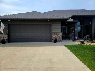 1414 28th St SW, Austin, MN 55912