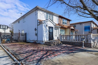 9 Linda Ave, Staten Island, NY 10305