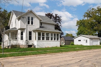 500 Scott Ave, Oshkosh, WI 54901