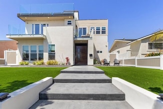 1270 Emerald St, San Diego, CA 92109