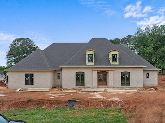110 Longleaf Way, Florence, AL 35634