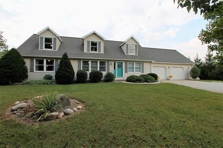 488 W 8th St, Burlington, IN 46915