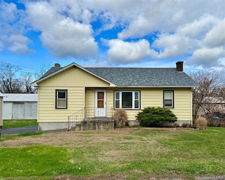 111 Round Hill Rd, Florida, NY 10921