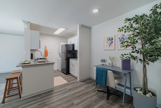 200 Hollow Tree Ln Unit 1119-1, Houston, TX 77090