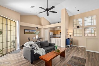 2801 N Litchfield Rd Unit 77, Goodyear, AZ 85395