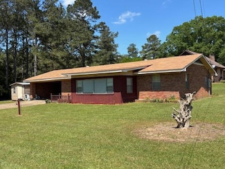 1102 Pecan Ln, Tylertown, MS 39667
