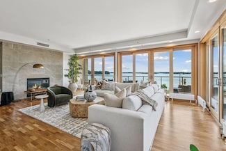 4100 Shoreline Dr Unit S201, Spring Park, MN 55384