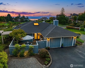 13813 65th Ave W Unit 1, Edmonds, WA 98026