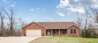 3028 Lake Northwoods Rd, Owensville, MO 65066