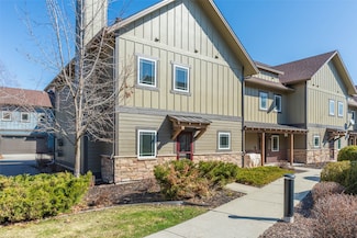 402 Sperry Ct, Whitefish, MT 59937