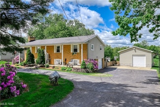 11965 King Church Ave NW, Uniontown, OH 44685