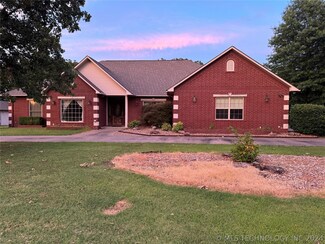 38 Jamestown Cir, McAlester, OK 74501