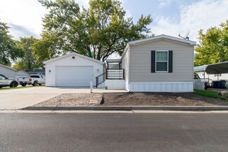 1247 12th St, Bloomington, IL 61704