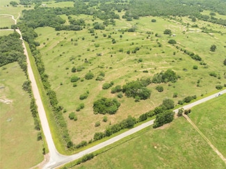 03 Cr 214, Hallettsville, TX 77964