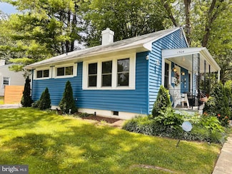 1504 Lewis Ave, Rockville, MD 20851