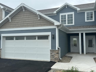 3164 S Bartells Dr Unit 202, Beloit, WI 53511