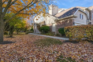 511 Harvey Lake Dr Unit 251, Vernon Hills, IL 60061