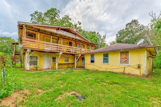 491 River St, Coldspring, TX 77331