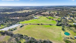 3345 Collins Rd, Burleson, TX 76028