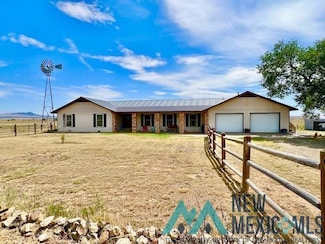 240 Hwy 445, Maxwell, NM 87728