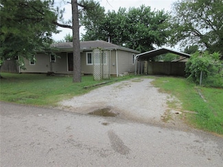 404 S 6th St, Tecumseh, OK 74873