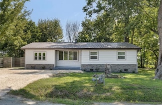 70 Cemetery Ave, West Fork, AR 72774
