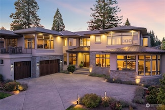 9804 NE 14th St, Bellevue, WA 98004