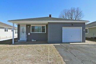 4 Mayaguana St, Toms River, NJ 08757