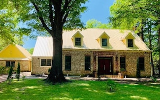 511 S Plantation Dr, Greenville, MS 38701