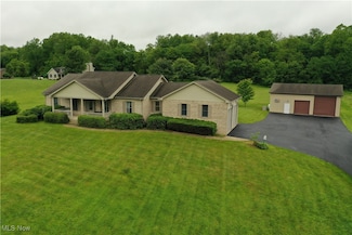4603 Millrock Rd, New Waterford, OH 44445