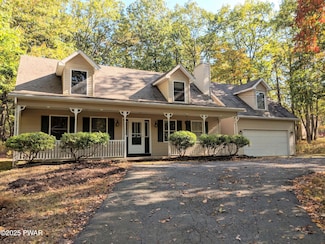 131 Surrey Ln, Hawley, PA 18428