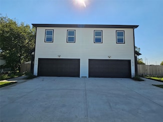 616 W Avenue F, Garland, TX 75040