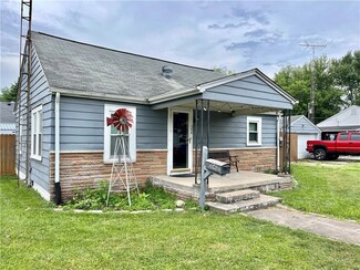 504 Seminary St, Hope, IN 47246