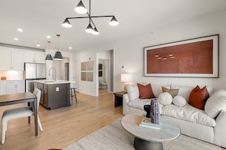 2 Codman Way Unit 303, Westborough, MA 01581