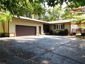 7055 Walton Rd, Bedford, OH 44146