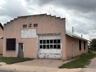 306 S High School St, Kimball, NE 69145