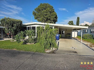 189 S Tara Dr, Tavares, FL 32778