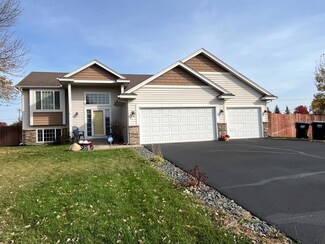 15537 Uranium St NW, Anoka, MN 55303
