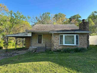 1539 Breckenridge Rd, Bedford, IN 47421