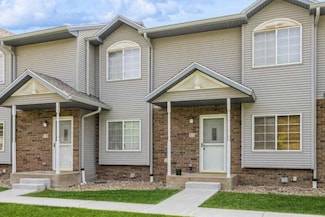 21 N Scott Blvd, Iowa City, IA 52245