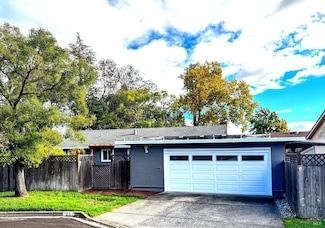 25 Temelec Cir, Sonoma, CA 95476