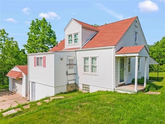 3316 Evans Dr, Finleyville, PA 15332