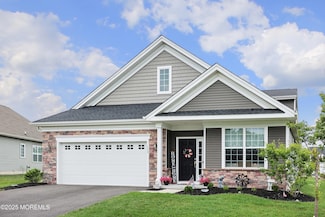 152 Edenton Dr, Barnegat, NJ 08005