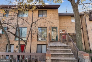 3009 Hawthorne Dr NE Unit 3009, Washington, DC 20017